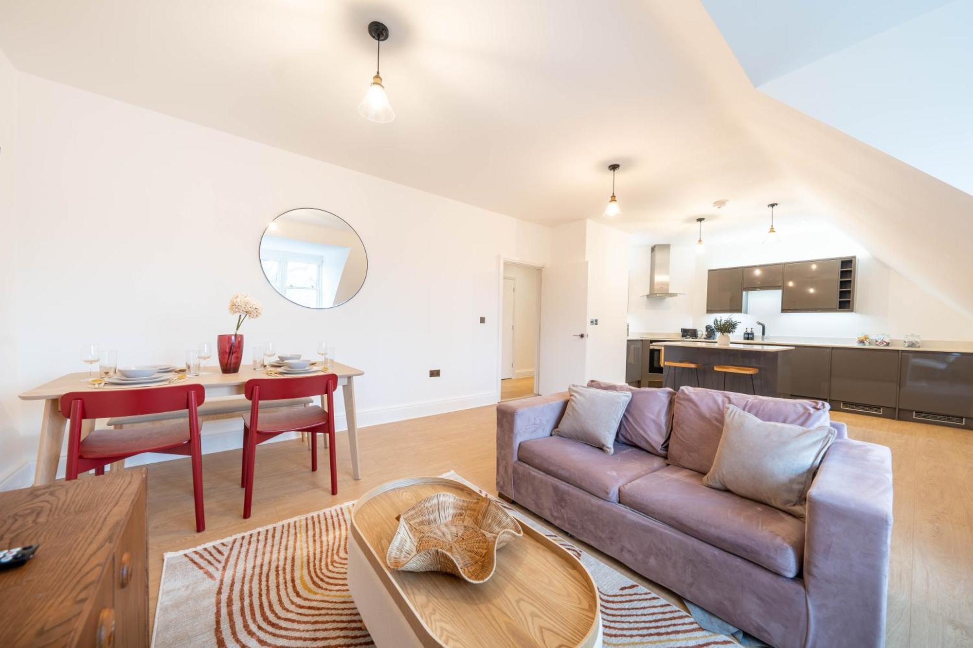 Eleven By Artsy Apartment *